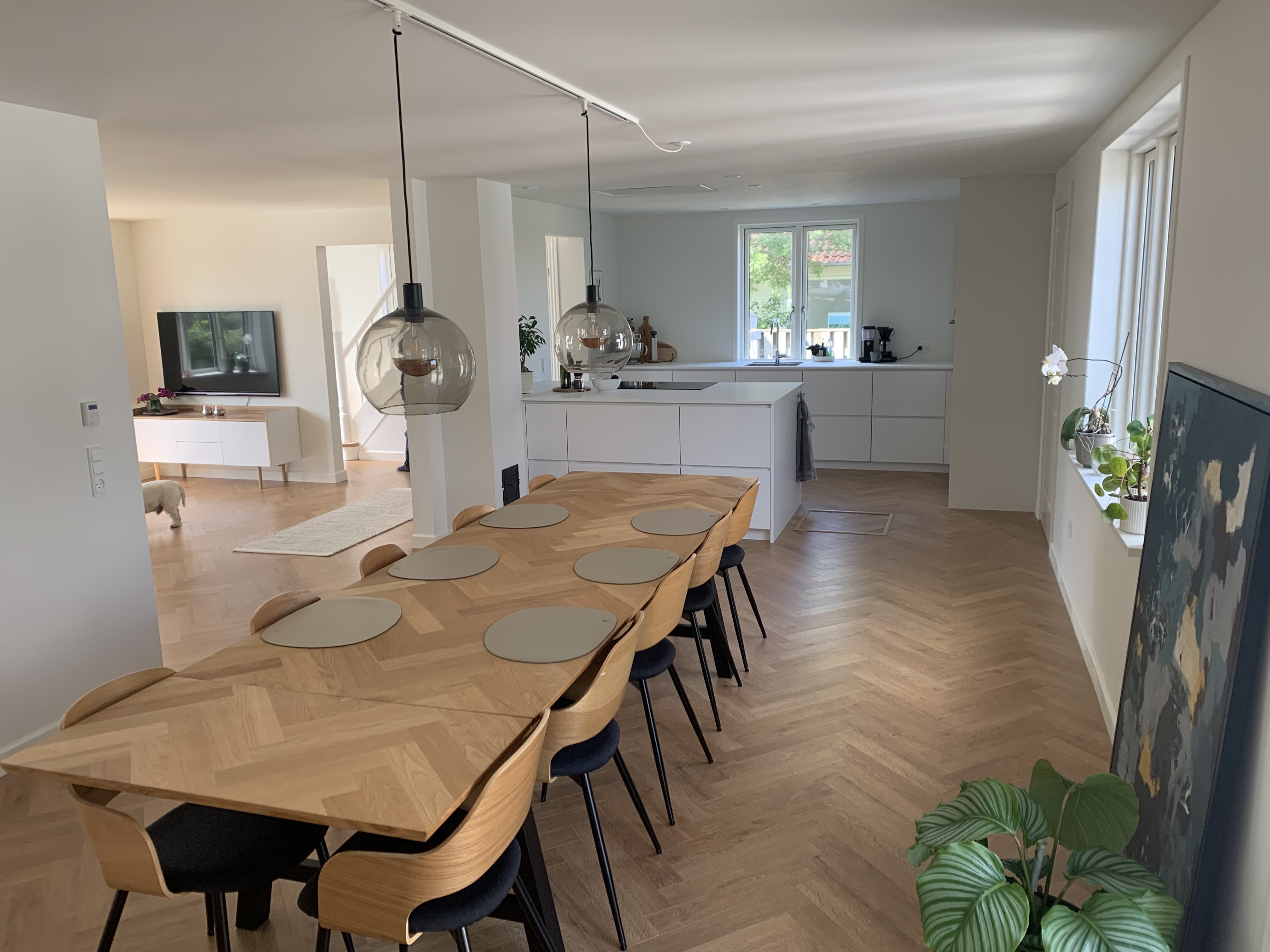 Køkken-alrum efter renovering