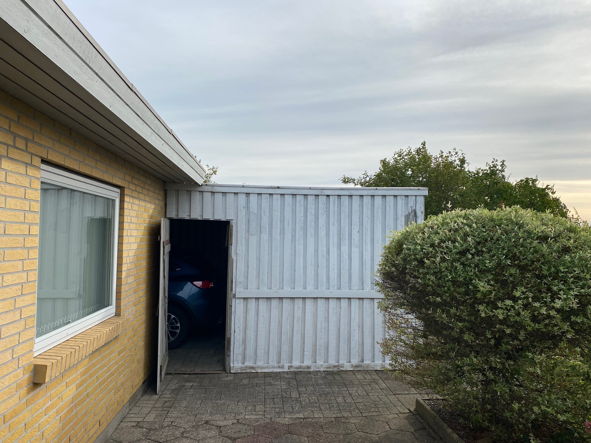 Munkebo Carport Og Skur Før Foto 3